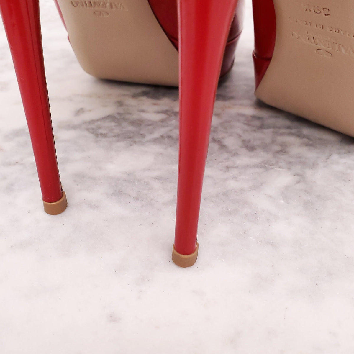 VALENTINO RED PATENT BOW HEELS - SIZE 39