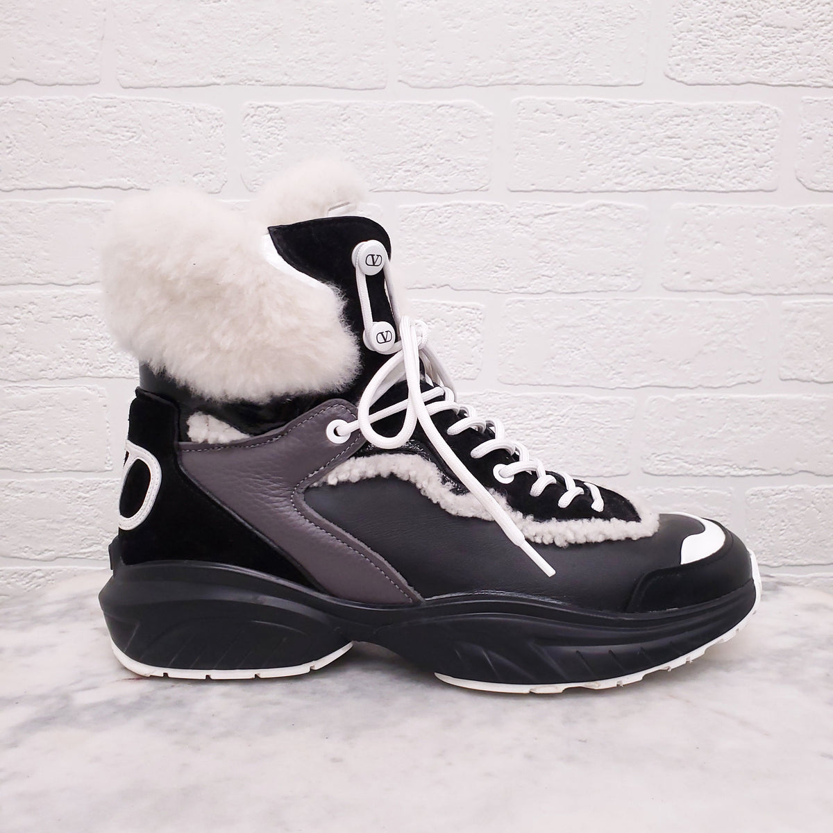 VALENTINO V SHEARLING BOOTS - SIZE 39.5