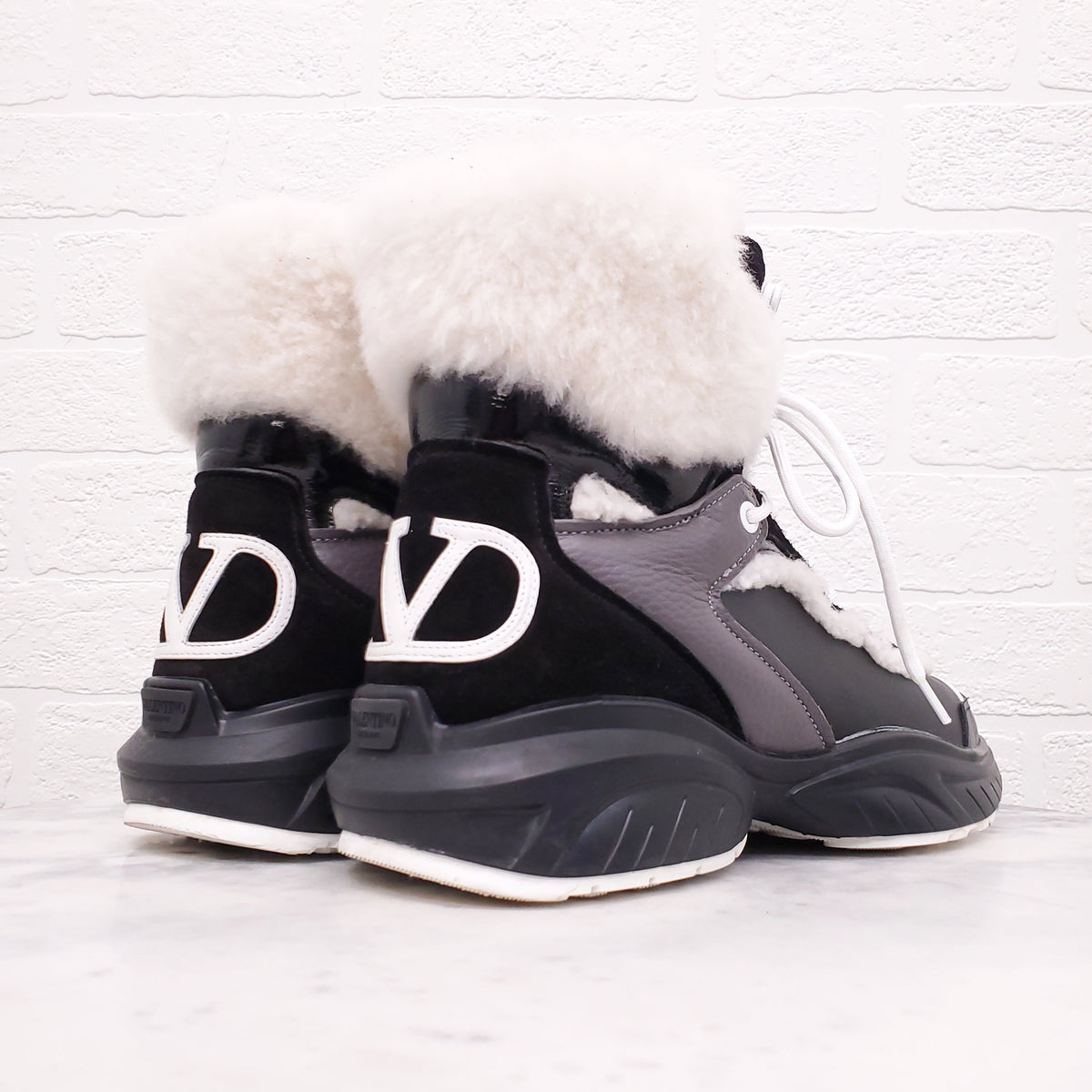 VALENTINO V SHEARLING BOOTS - SIZE 39.5