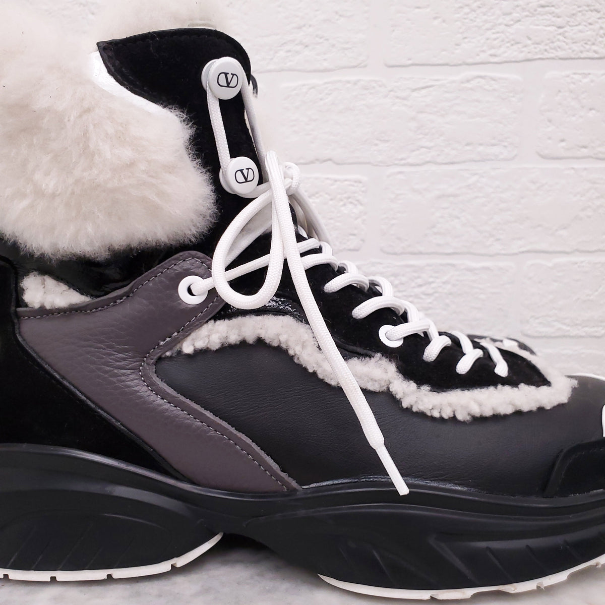 VALENTINO V SHEARLING BOOTS - SIZE 39.5