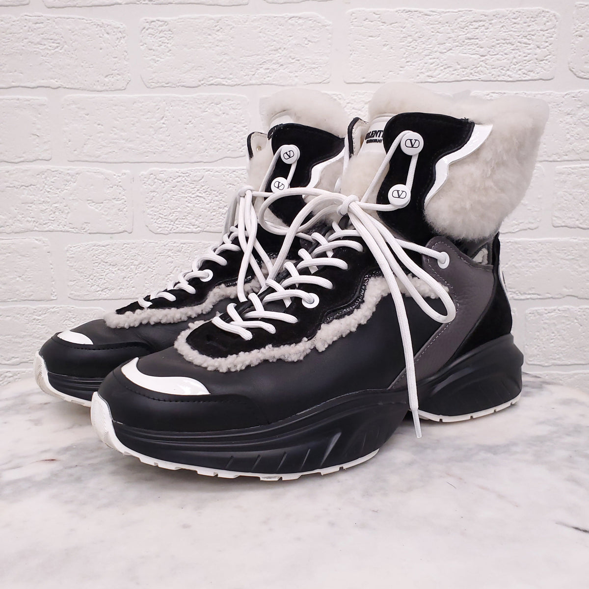 VALENTINO V SHEARLING BOOTS - SIZE 39.5