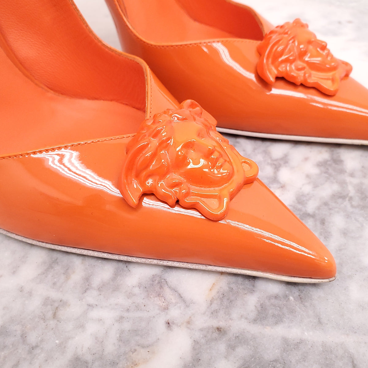 VERSACE ORANGE PATENT HEELS WITH MEDUSA - SIZE 39