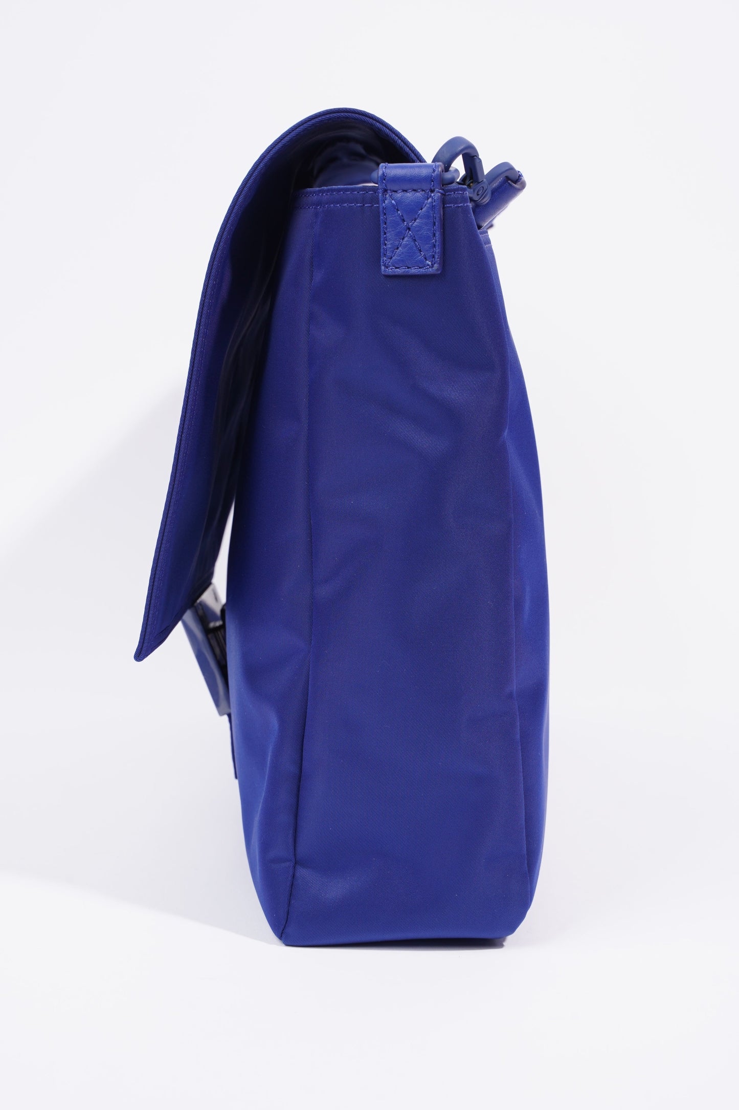 Fendi Baguette Messenger Bag Blue Nylon Large