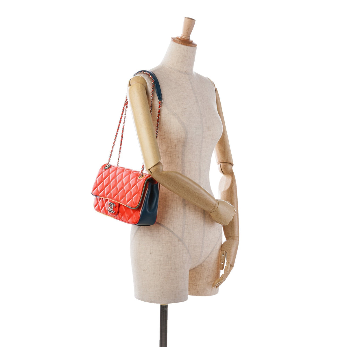 CHANEL Medium Quilted Lambskin Cuba Color Flap Red