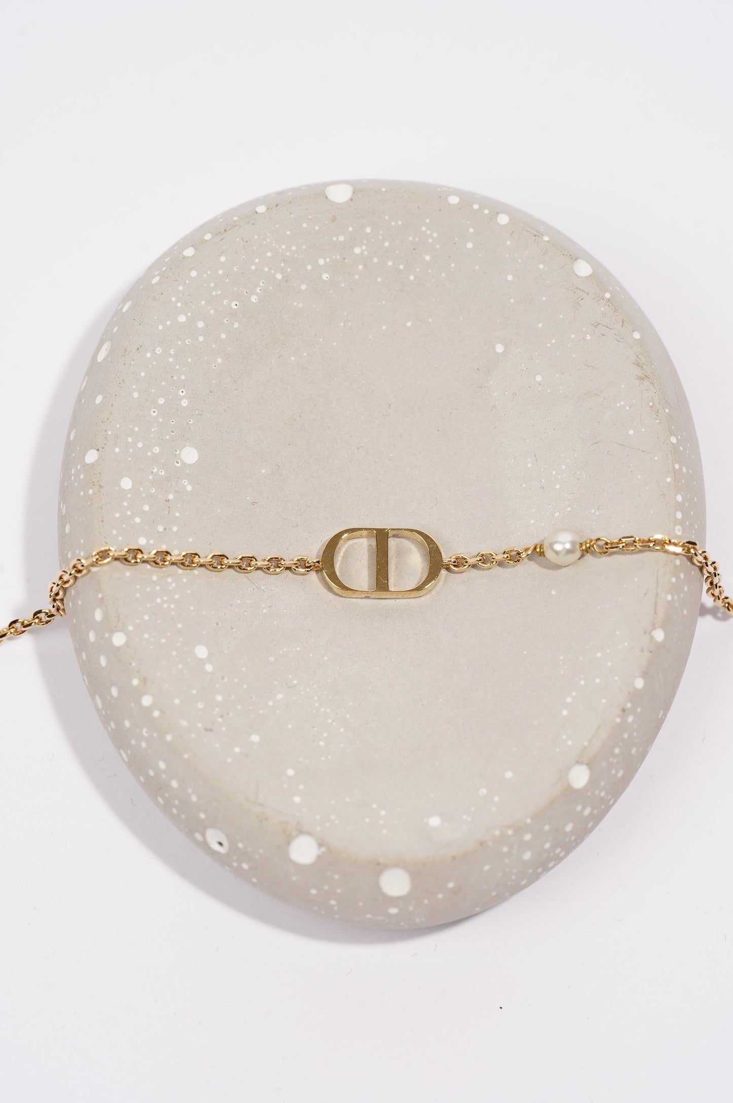 Christian Dior Petit CD Bracelet Gold / White Resin Pearl Base Metal