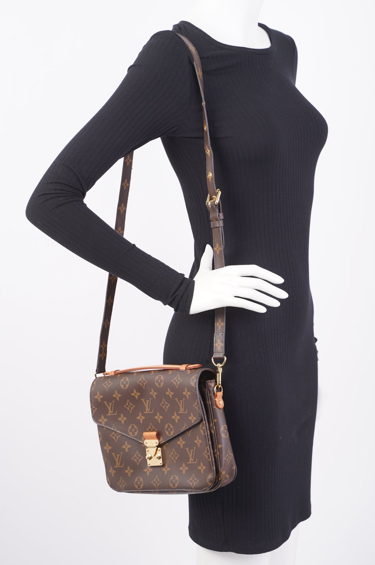 Louis Vuitton Pochette Metis Monogram