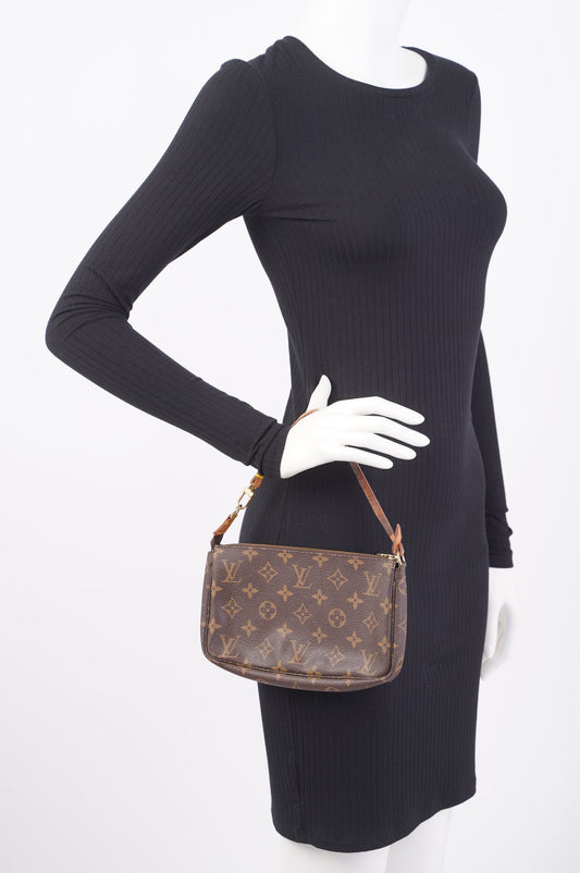 Louis Vuitton Monogram Pochette Accessoires Monogram Canvas