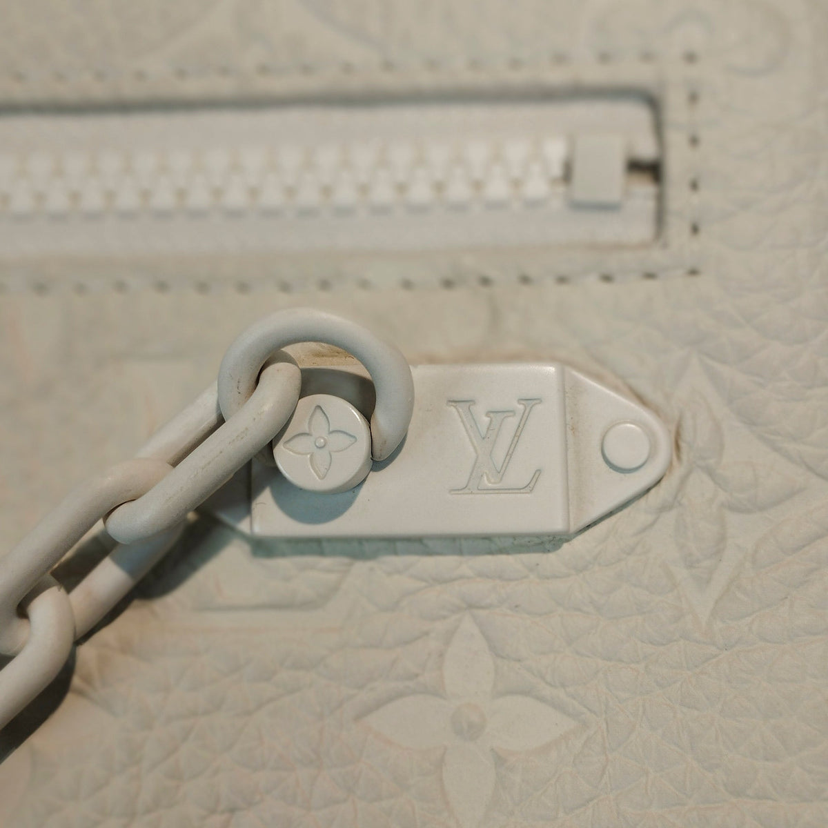 Louis Vuitton Solar Ray A4 White Taurillon