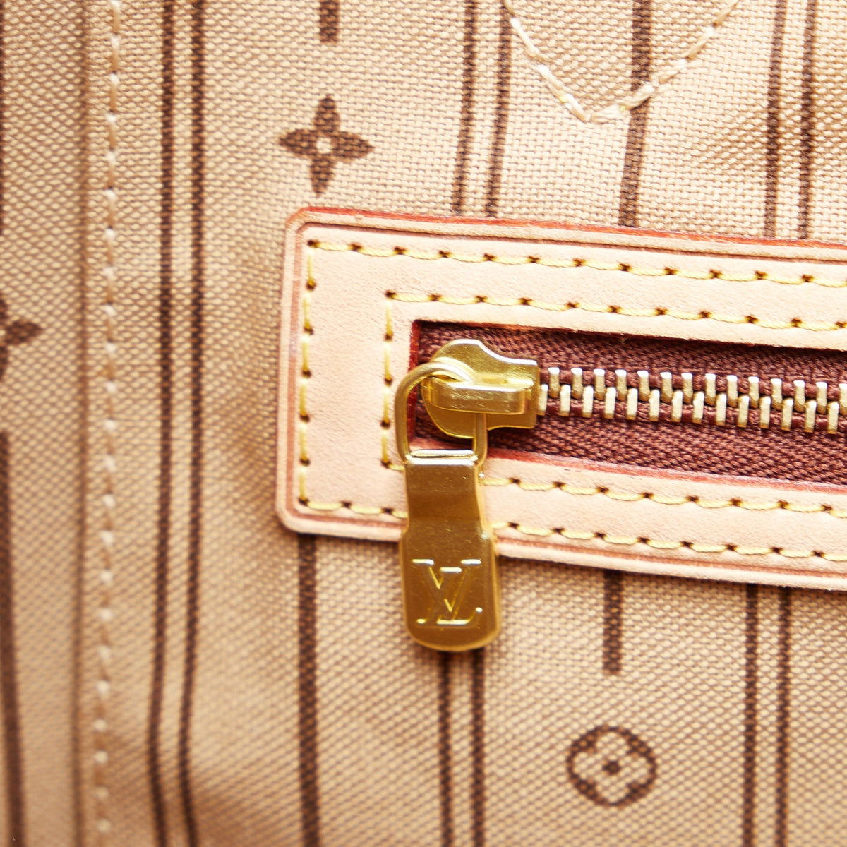Louis Vuitton Neverfull MM Monogram Canvas