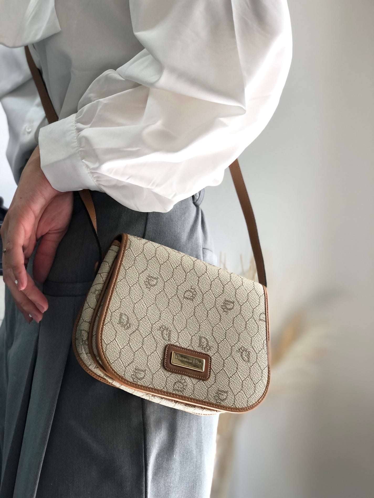 Christian Dior Honeycomb Pattern Small  Shoulder bag Beige Vintage tumbw8