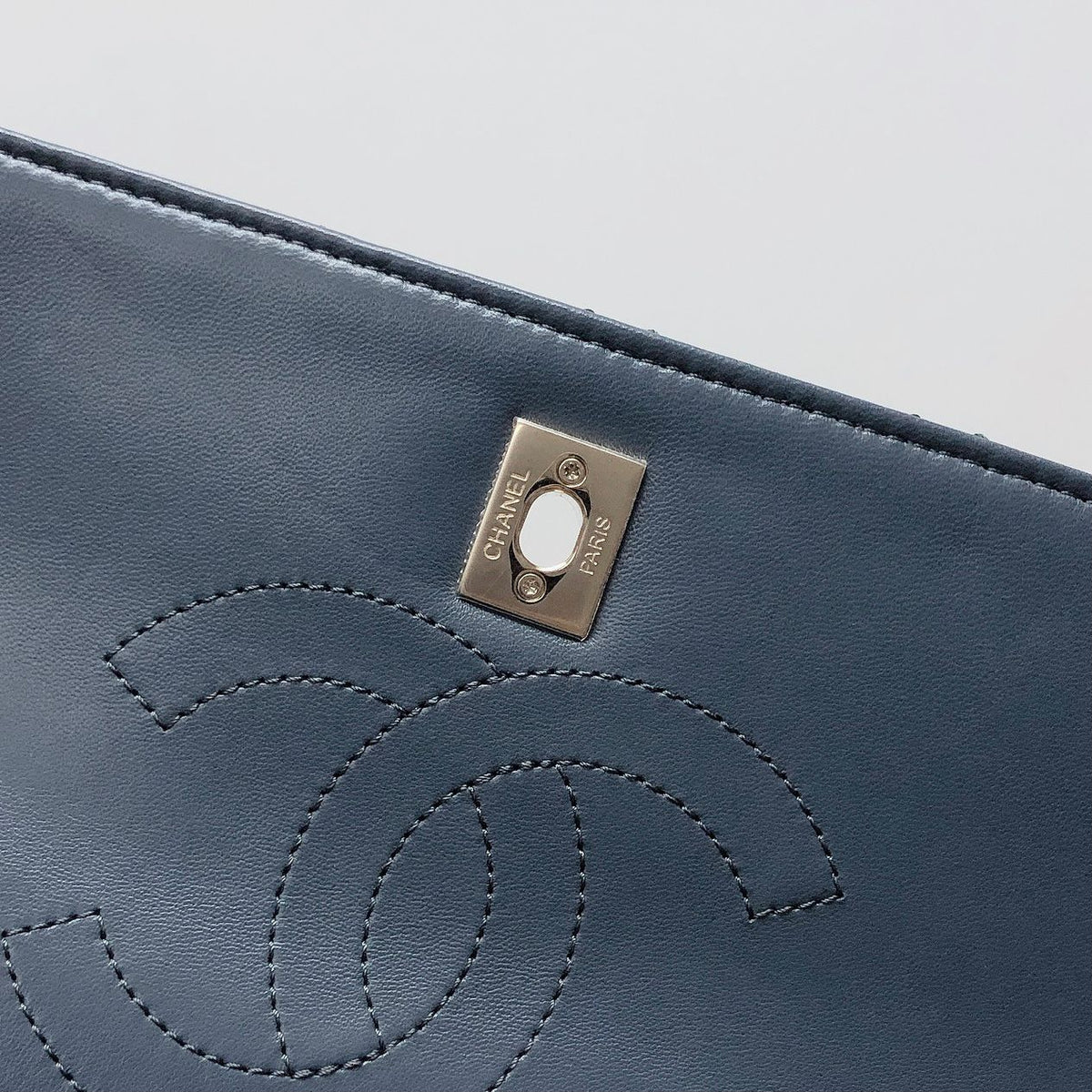 Trendy CC Flap Small Lambskin Grey Blue GHW