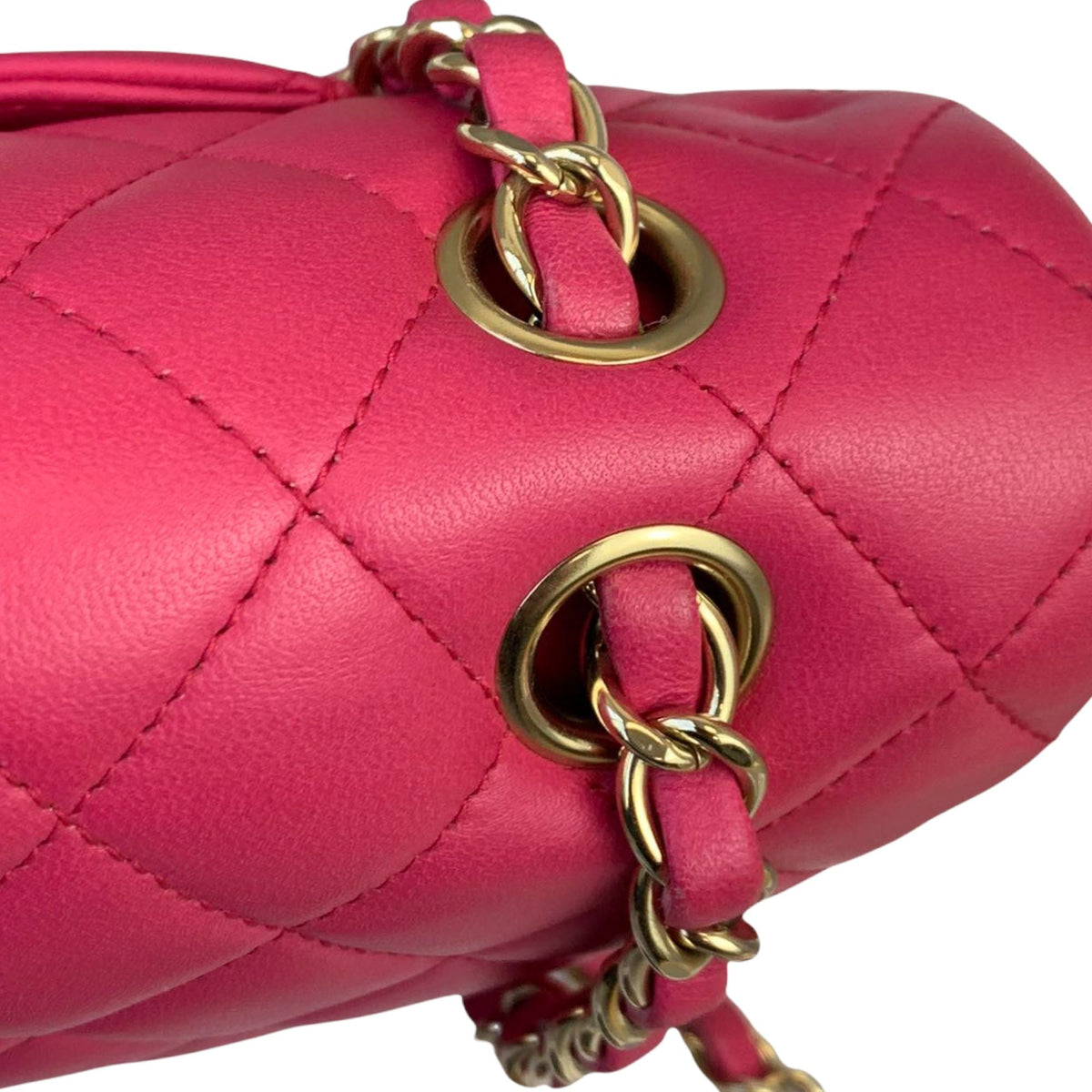 Classic Flap Medium Lambskin Pink GHW
