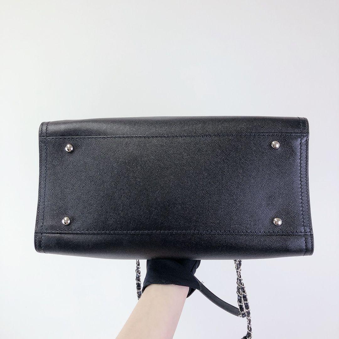 Deauville Tote Studded Large Caviar Black SHW