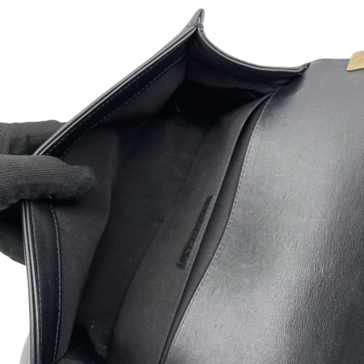 Old Medium Boy Calfskin Black LGHW
