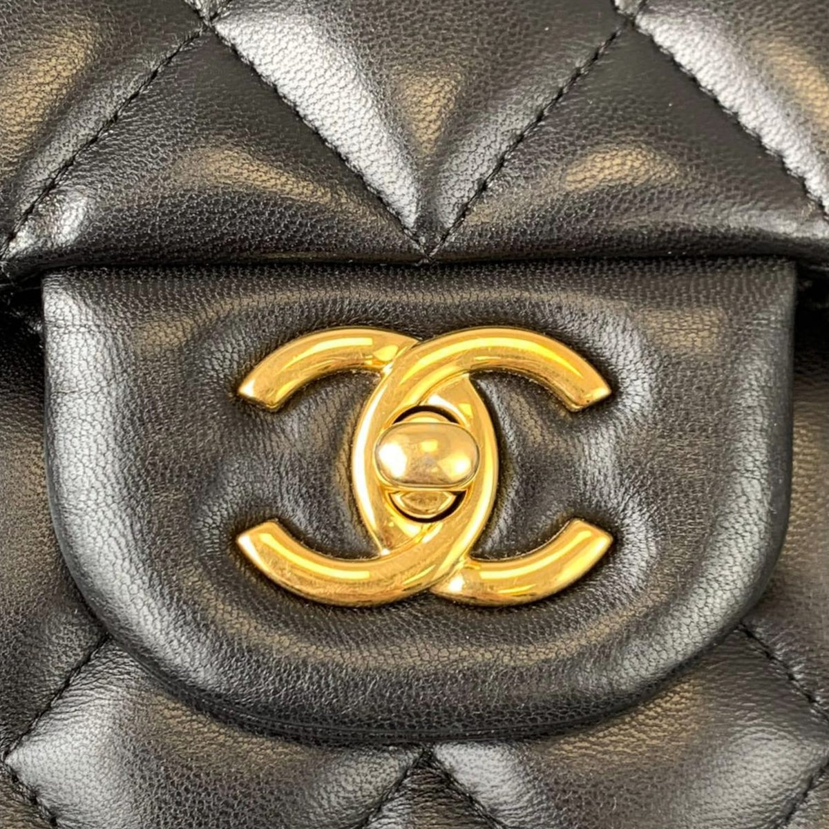 Jumbo Classic Double Flap Lambskin Black GHW