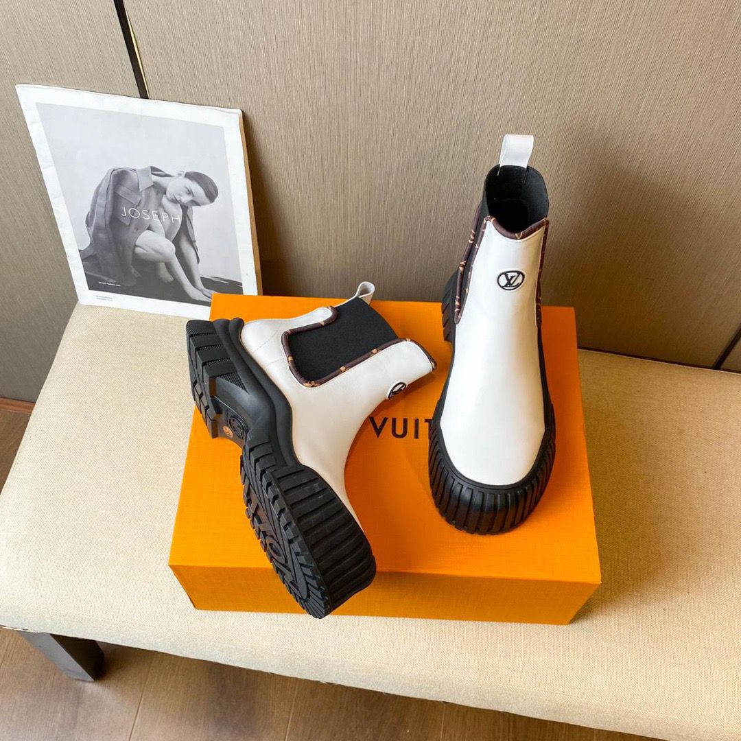Louis Vuitton Ruby flat ankle boot