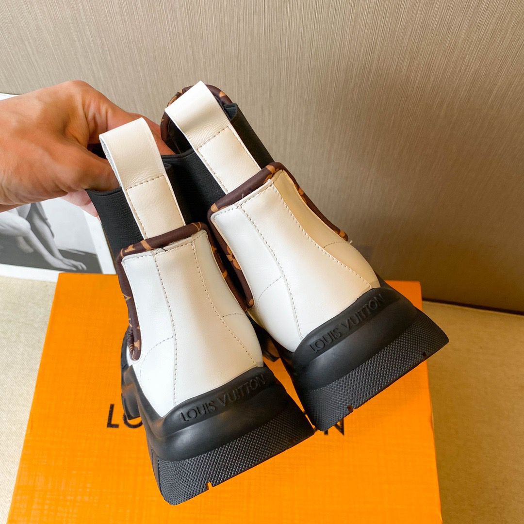 Louis Vuitton Ruby flat ankle boot