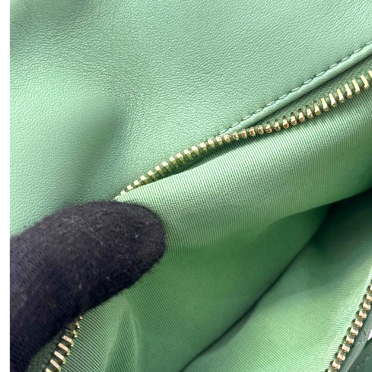 Crumpled Lambskin Quilted Bi Belt Bag Light Green GHW
