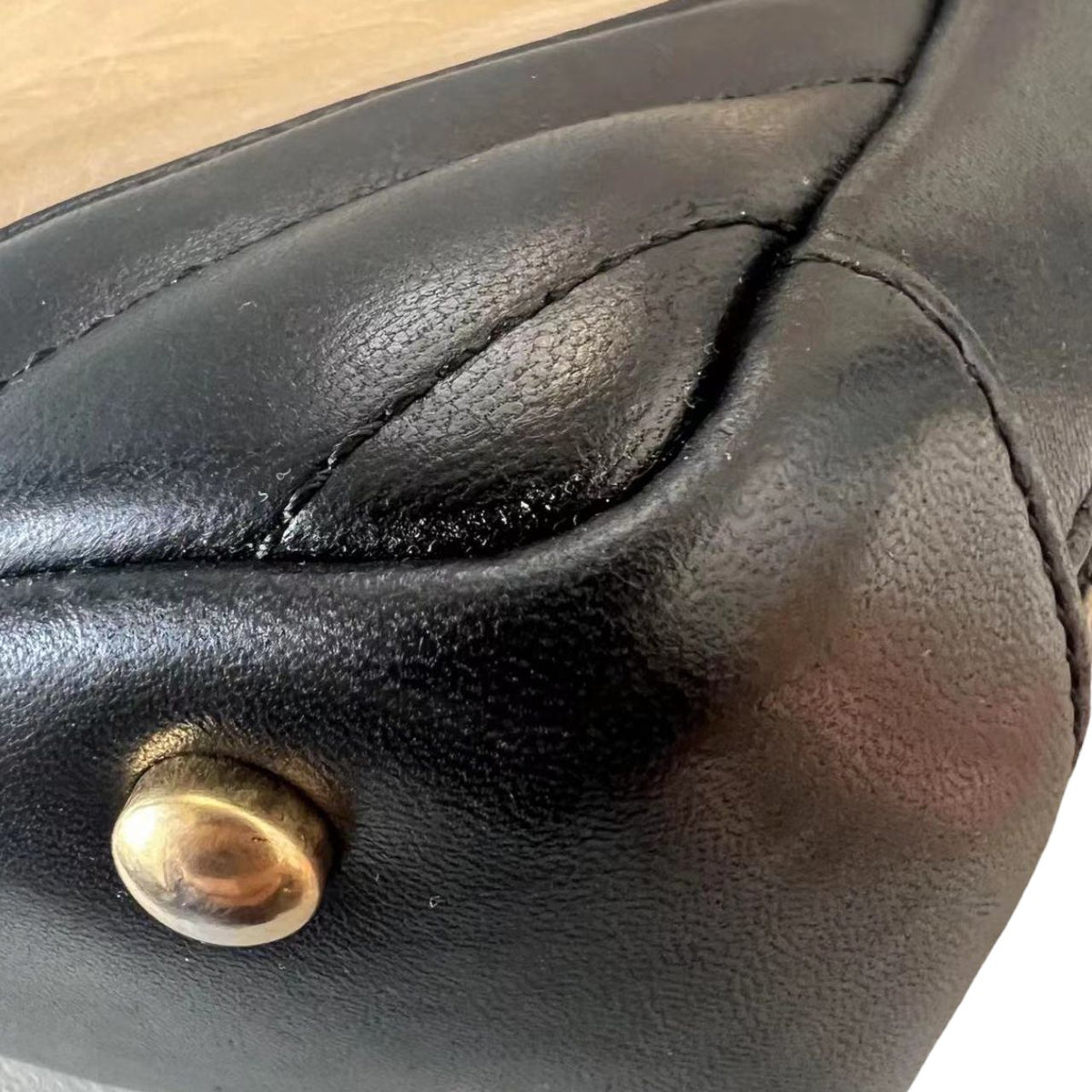 Camera Bag Lambskin Chevron Beige Black GHW