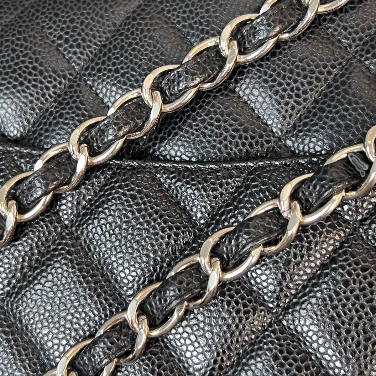 Jumbo Double Flap Caviar Quilted Black SHW