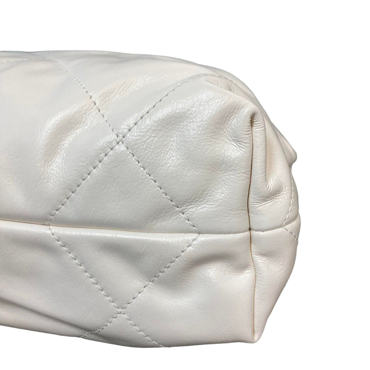 22 Small Shiny Calfskin Quilted White GHW