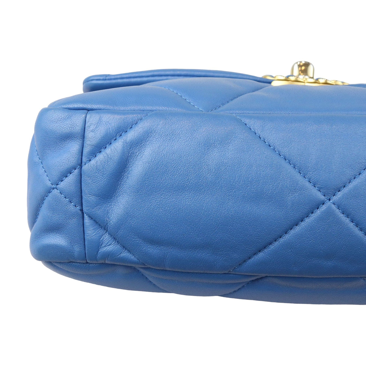 19 Flap Lambskin Quilted Medium Blue MHW