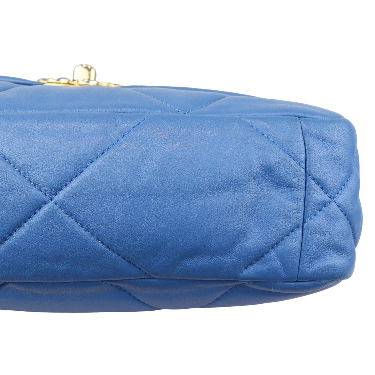 19 Flap Lambskin Quilted Medium Blue MHW