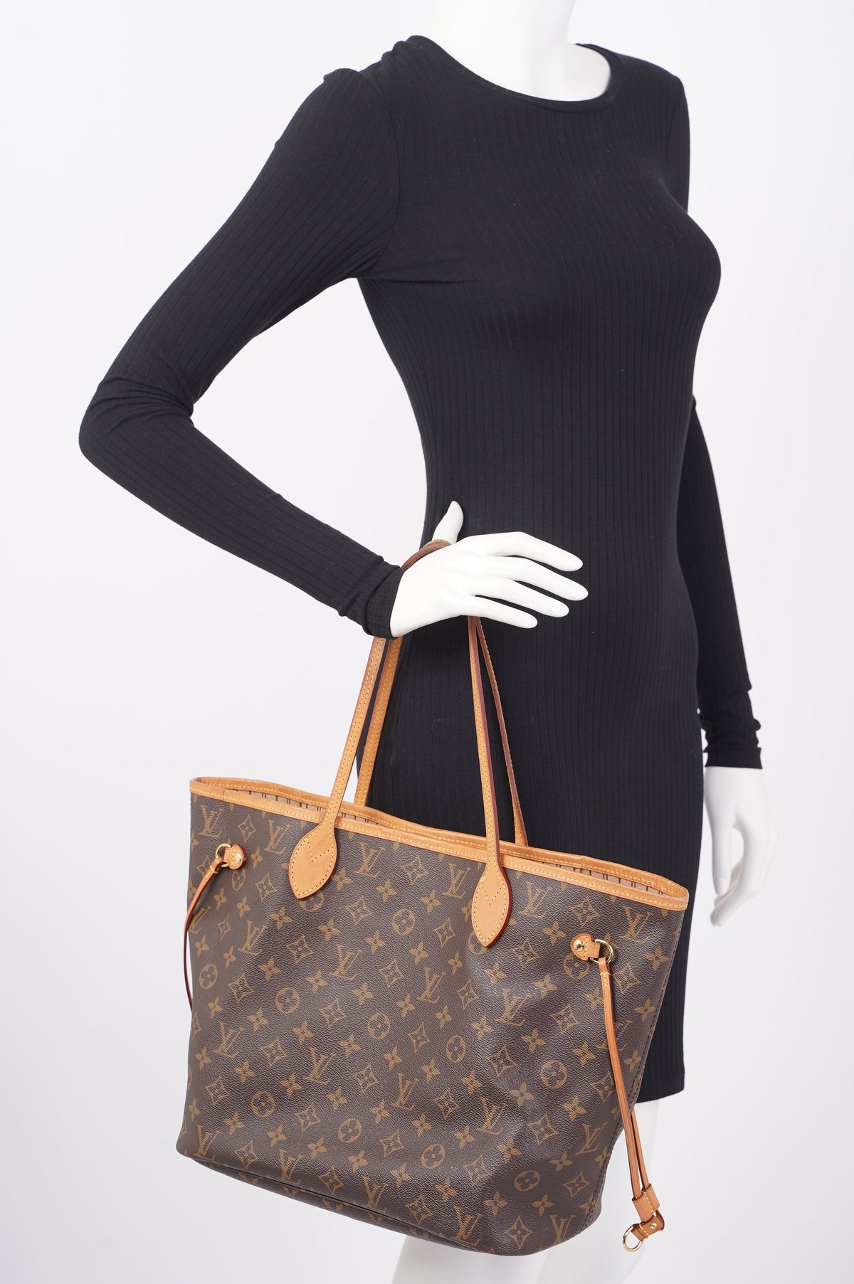Louis Vuitton Neverfull Monogram Canvas MM