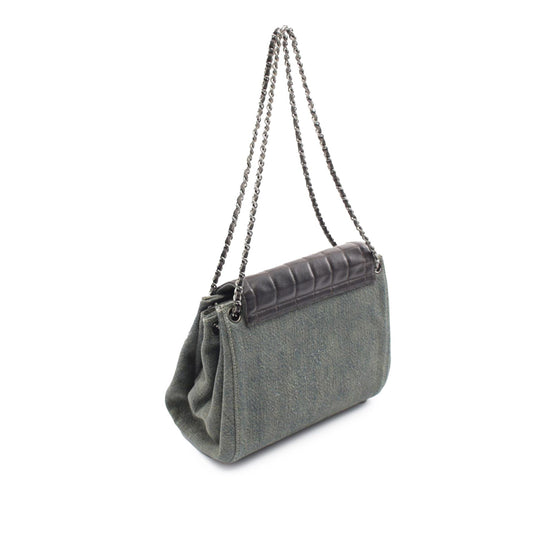 Blue Chanel Lambskin And Denim Chocolate Bar 2.55 Accordion Flap Shoulder Bag