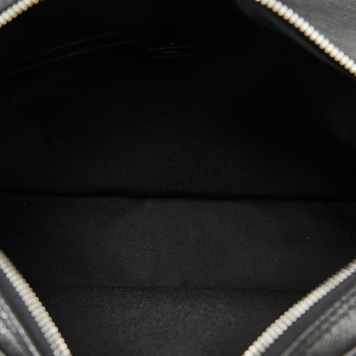 Louis Vuitton Reporter PM Black Taïga