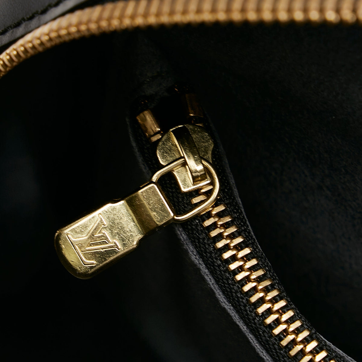 Louis Vuitton Pont-Neuf Black Epi