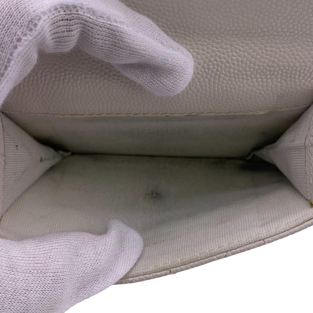 CHANEL Tri-fold wallet Caviar skin white Matrasse Compact wallet