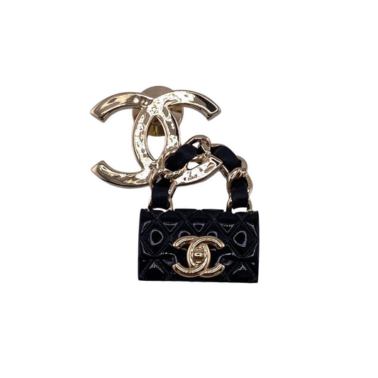 CHANEL Brooch Gold Plated black B23C Matrasse Turnlock COCO Mark Women Used