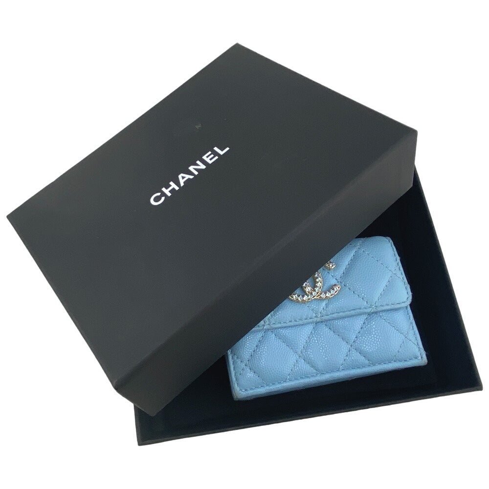 CHANEL Tri-fold wallet Caviar skin blue Matrasse Rhinestone COCO Mark Métiers d'Art Collection Collectors