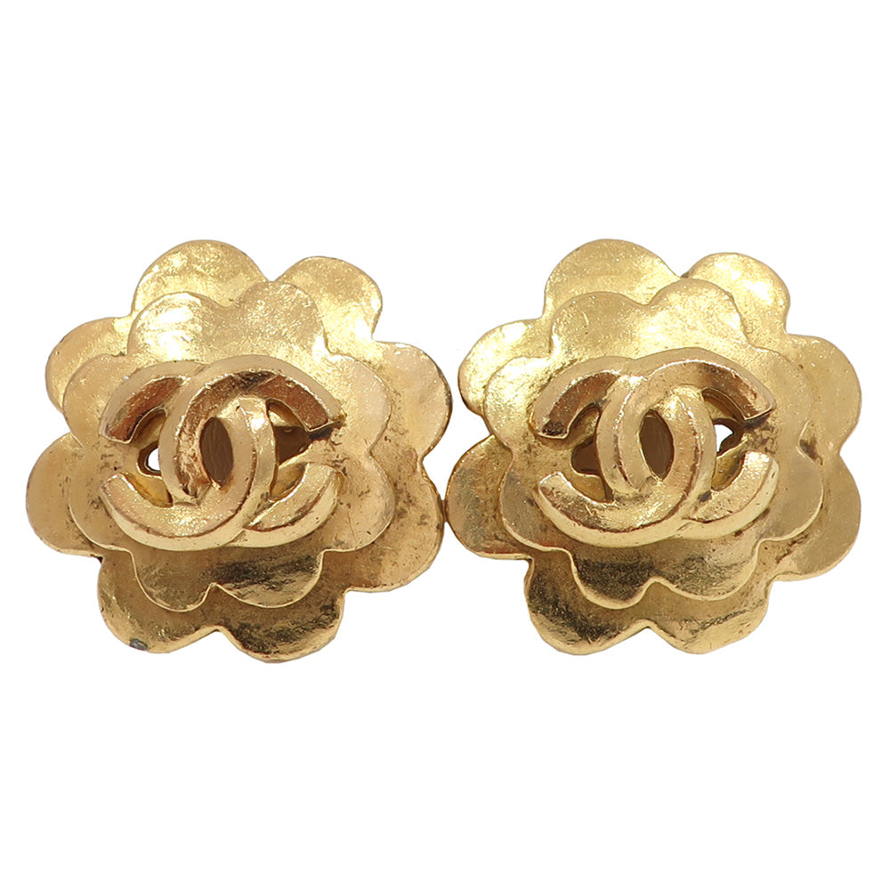Chanel Earring One-to-One Flower Motif CC Mark 96P G Color Gold  GP About 25.1g Clipper  Accessories Female  Box