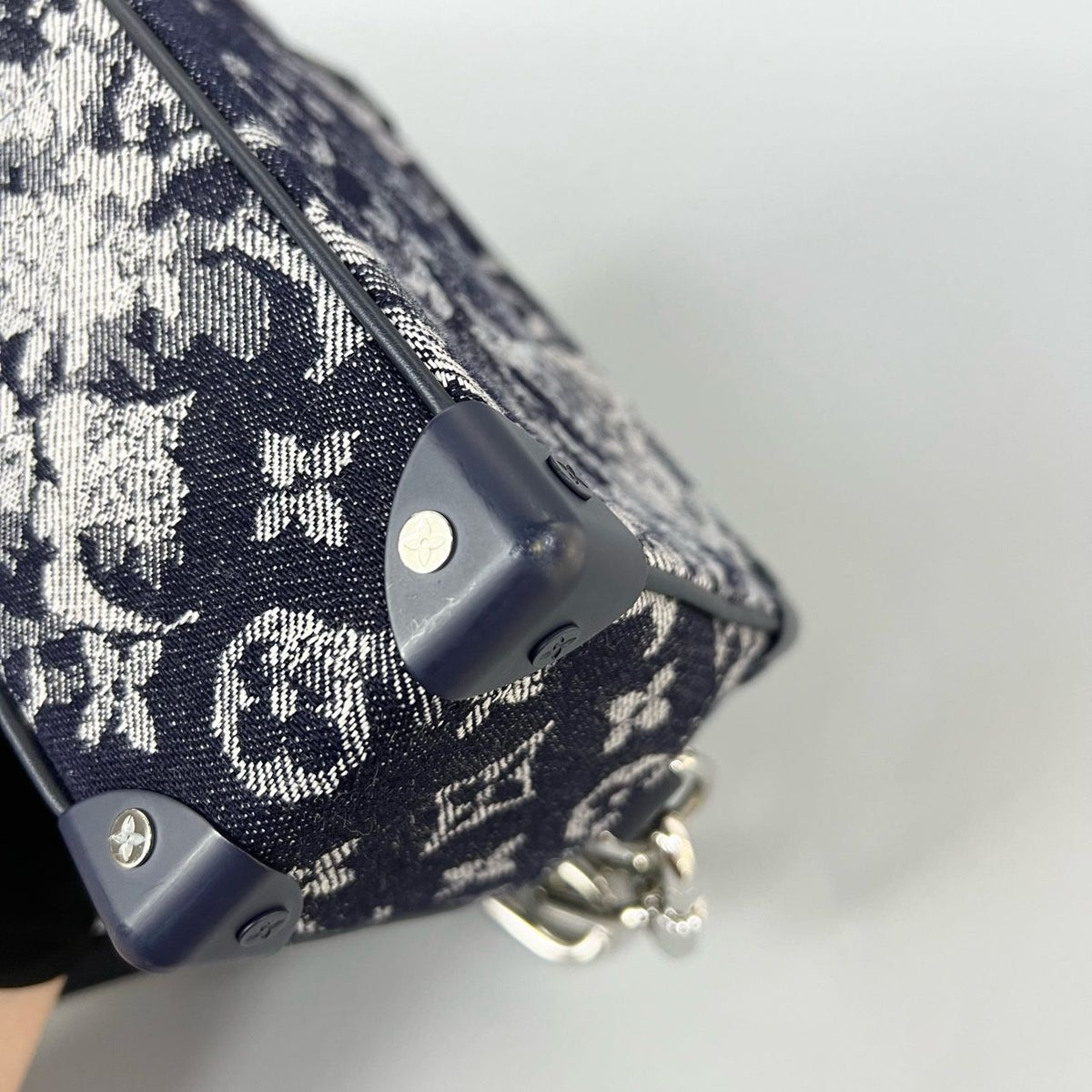 Preloved Louis Vuitton Soft Trunk 18.5*12.9*7.8cm Dark blue XJ10962