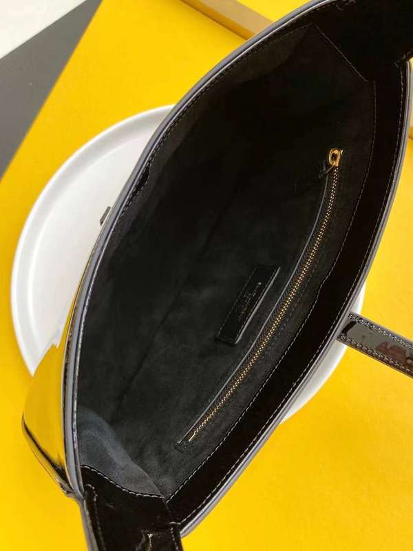 Yves Saint Laurent - Bags - The Wells Bags  482