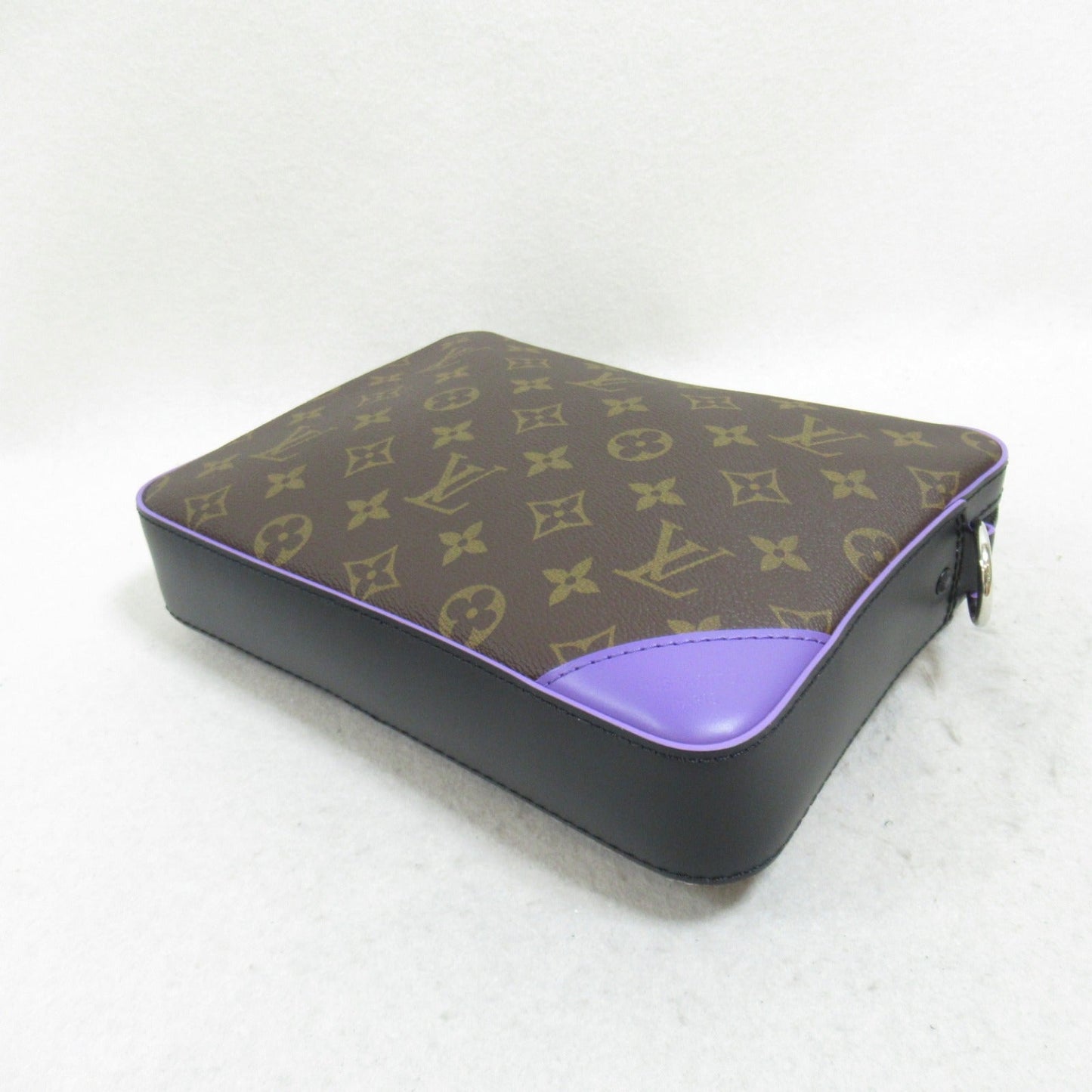 Louis Vuitton Trio Messenger Shoulder Bag Shoulder Bag PVC Coated Canvas Monogram Macasters   Brown / Pearl M46266