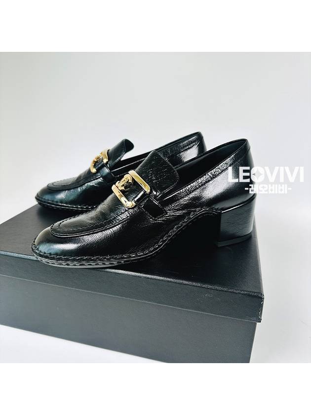 Patent calfskin gold plated CC logo loafers black Chanel