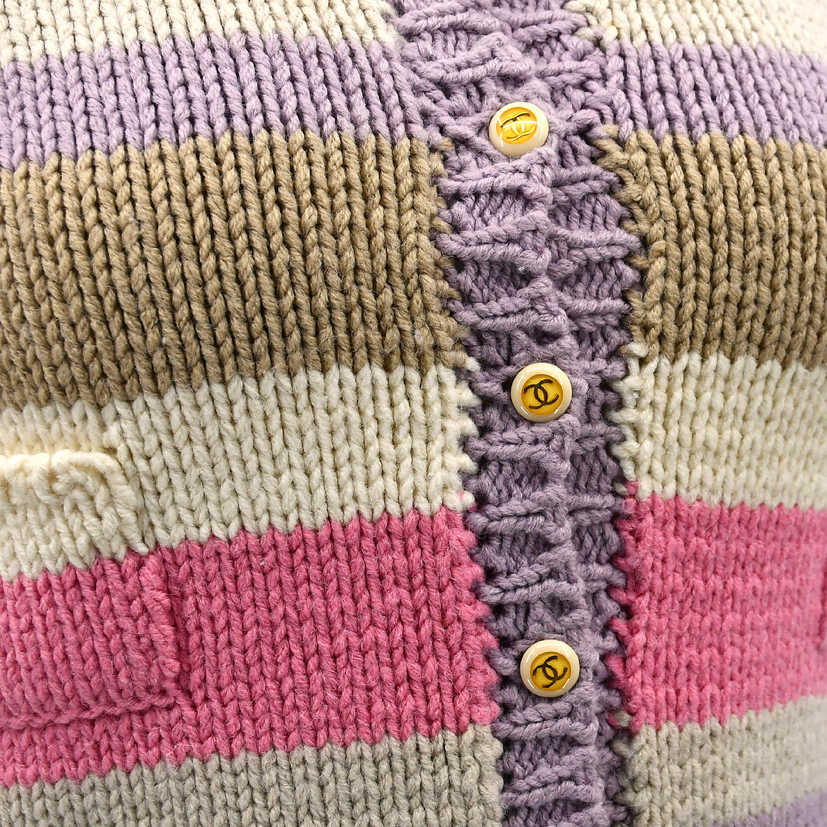 Chanel Fall 2001 knitted cardigan #38