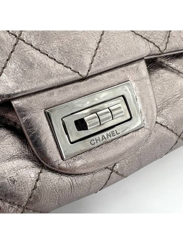 Metallic Vintage Jumbo 2 55 Shoulder Bag and Crossbody Chanel