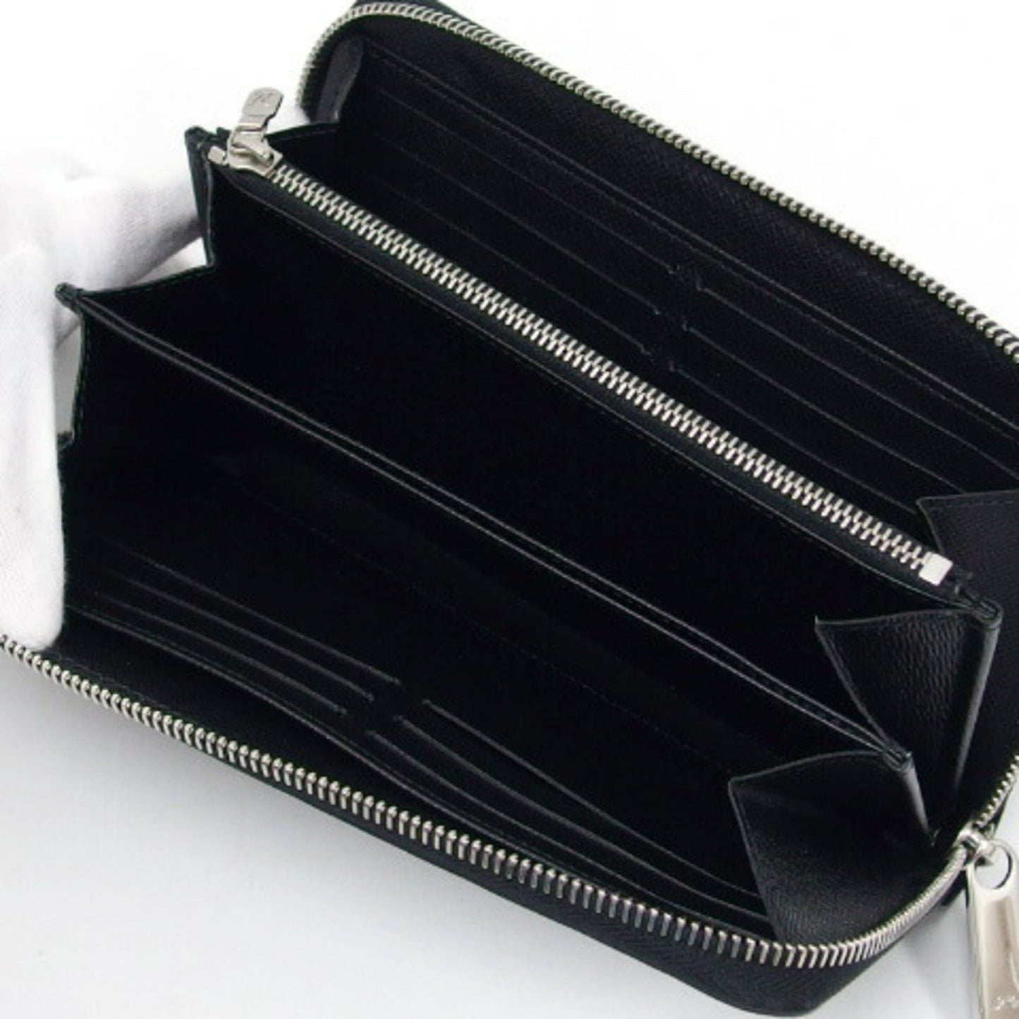 Louis Vuitton Epi  Noir Epi Leather Long Wallet (Bi-Fold)