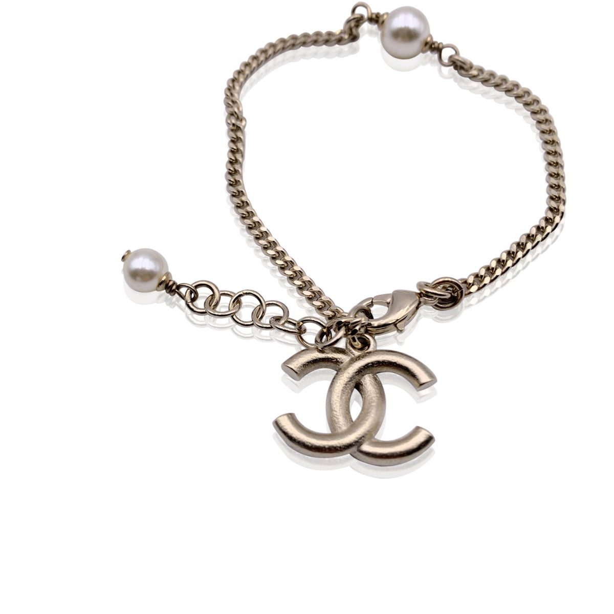 Top Quality Chanel Light Gold Metal Black And Red Enamel Cc Logo Chain Bracelet