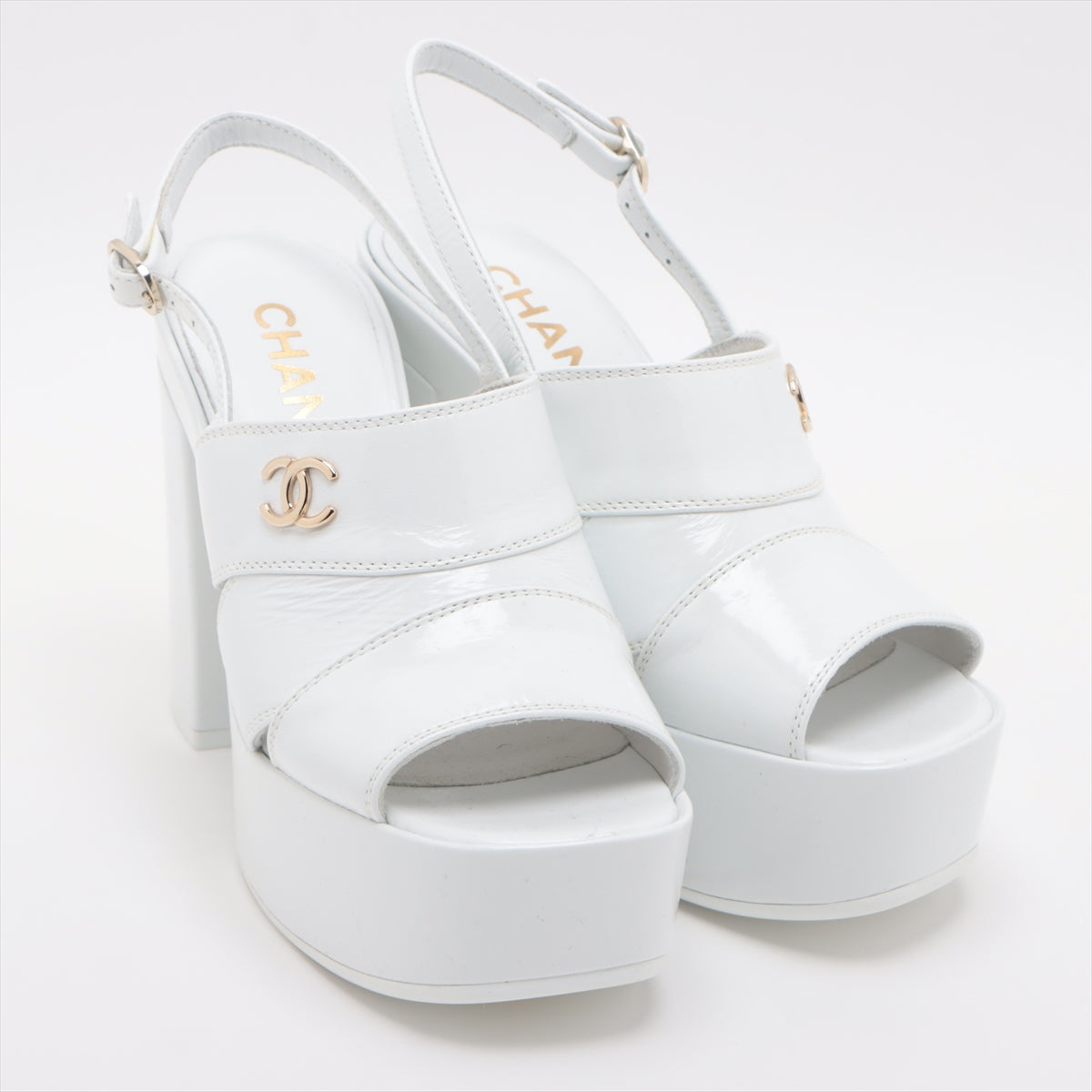 Chanel Coco 23AW Patent Leather Sandal 35C  White G45016 Crample