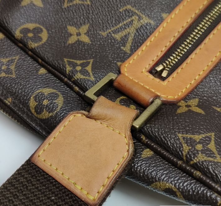 Preloved Louis Vuitton (LV) Sac Bosphore Monogram Bag 34.5cm 250326781121303
