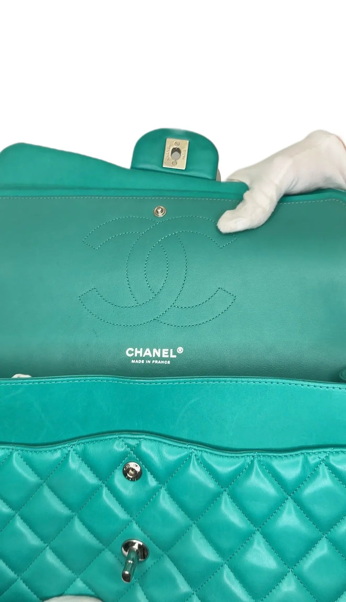Chanel Timeless/Classique Handbag Leather Green Plain WD6-26