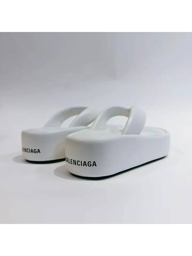 Luxury Balenciaga  Women's Rise Thong Flip Flops White