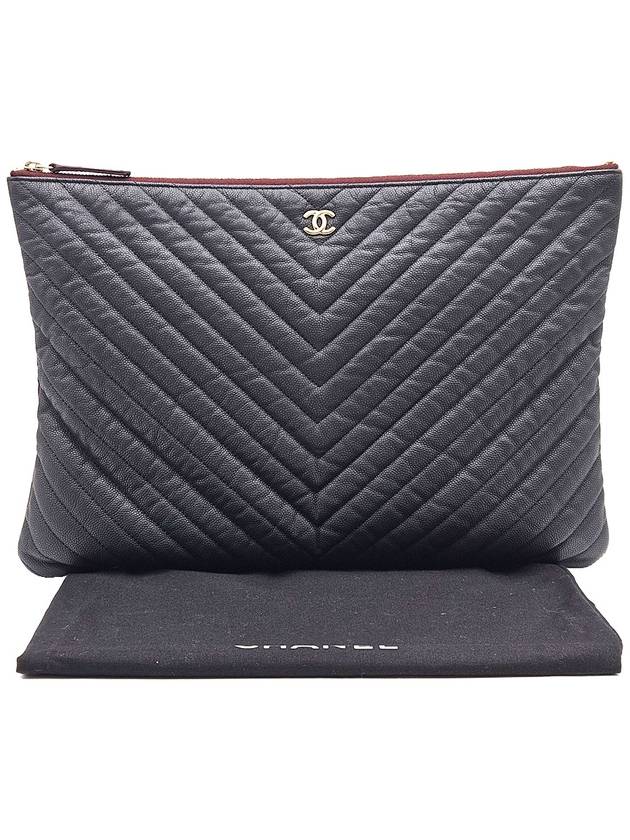 Chanel A82552 Black Caviar Chevron Gold Plated CC Logo Classic Large Pouch Clutch 27th Chanel
