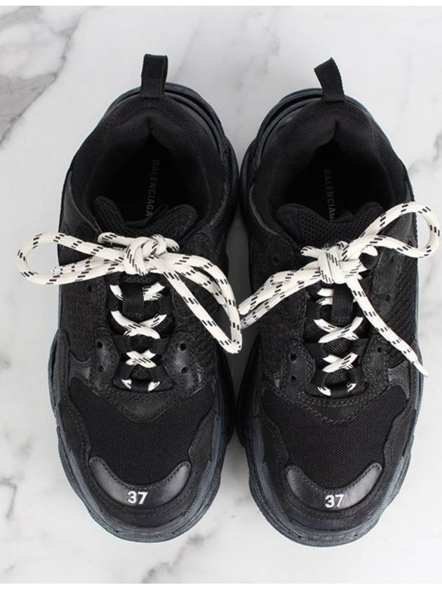Luxury Balenciaga  Dirty Black 37