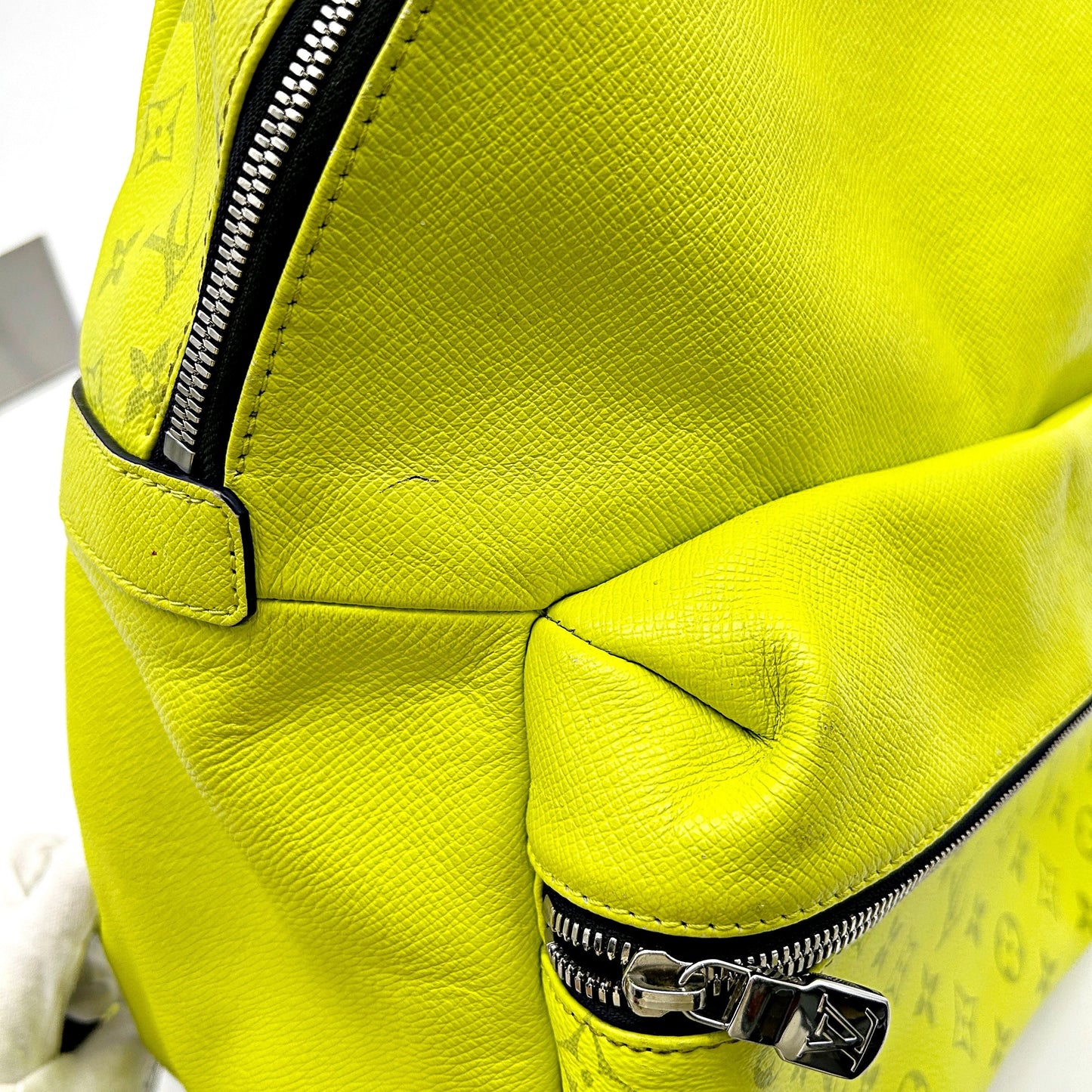 LOUIS VUITTON Taiga Monogram Discovery Backpack PM Yellow LA36874